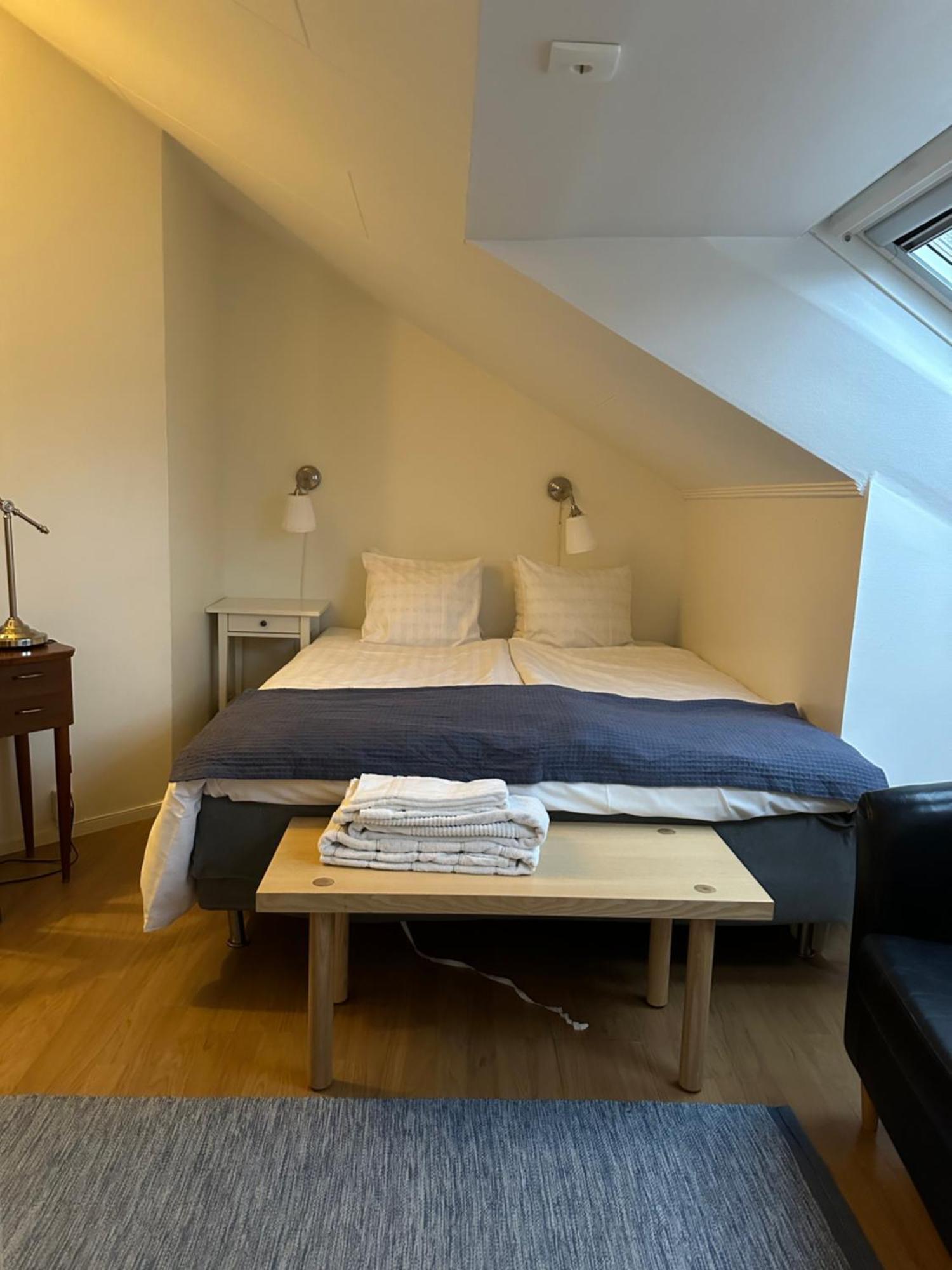 Trollhaettans Bed And Breakfast Extérieur photo